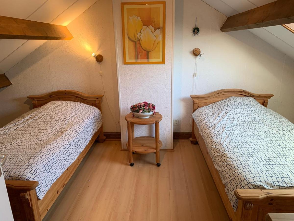 Rustig Gelegen Vakantiebungalow Kortgene Εξωτερικό φωτογραφία